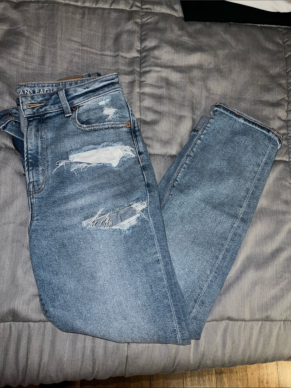 AE Mom Jean
